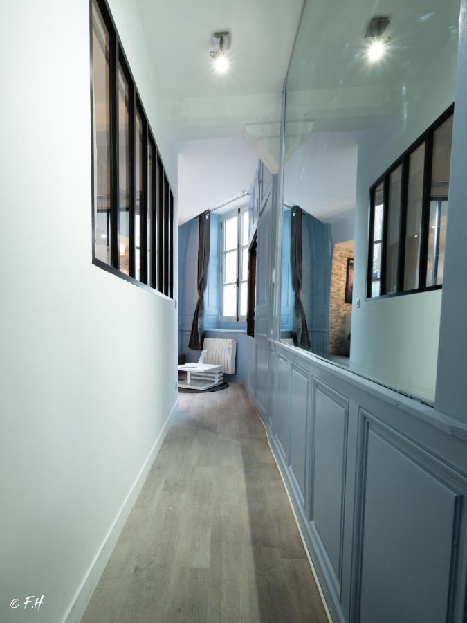 Le Vieux Laval Appartement Laval  Buitenkant foto