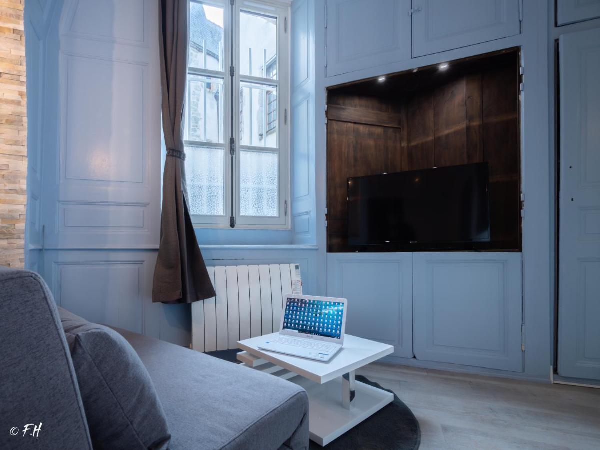 Le Vieux Laval Appartement Laval  Buitenkant foto
