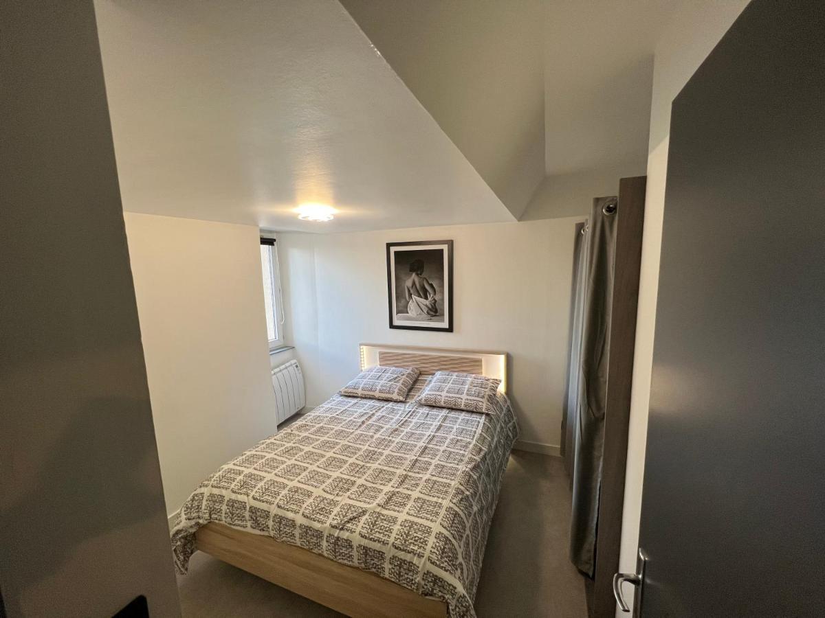 Le Vieux Laval Appartement Laval  Buitenkant foto